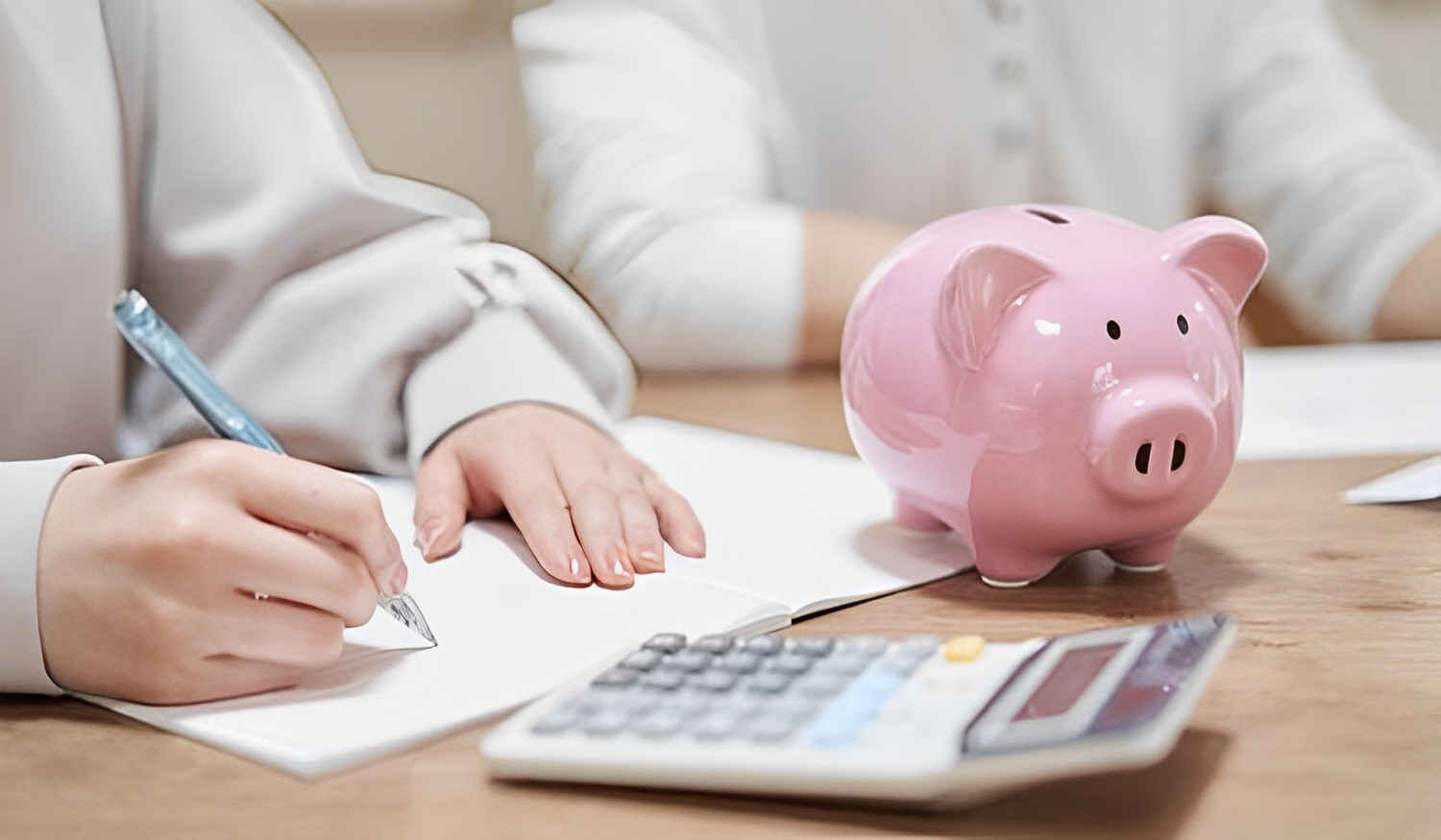 bhxh tự nguyện gồm những chế độ nào Mức đóng BHXH tự nguyện 2024 là bao nhiêu?